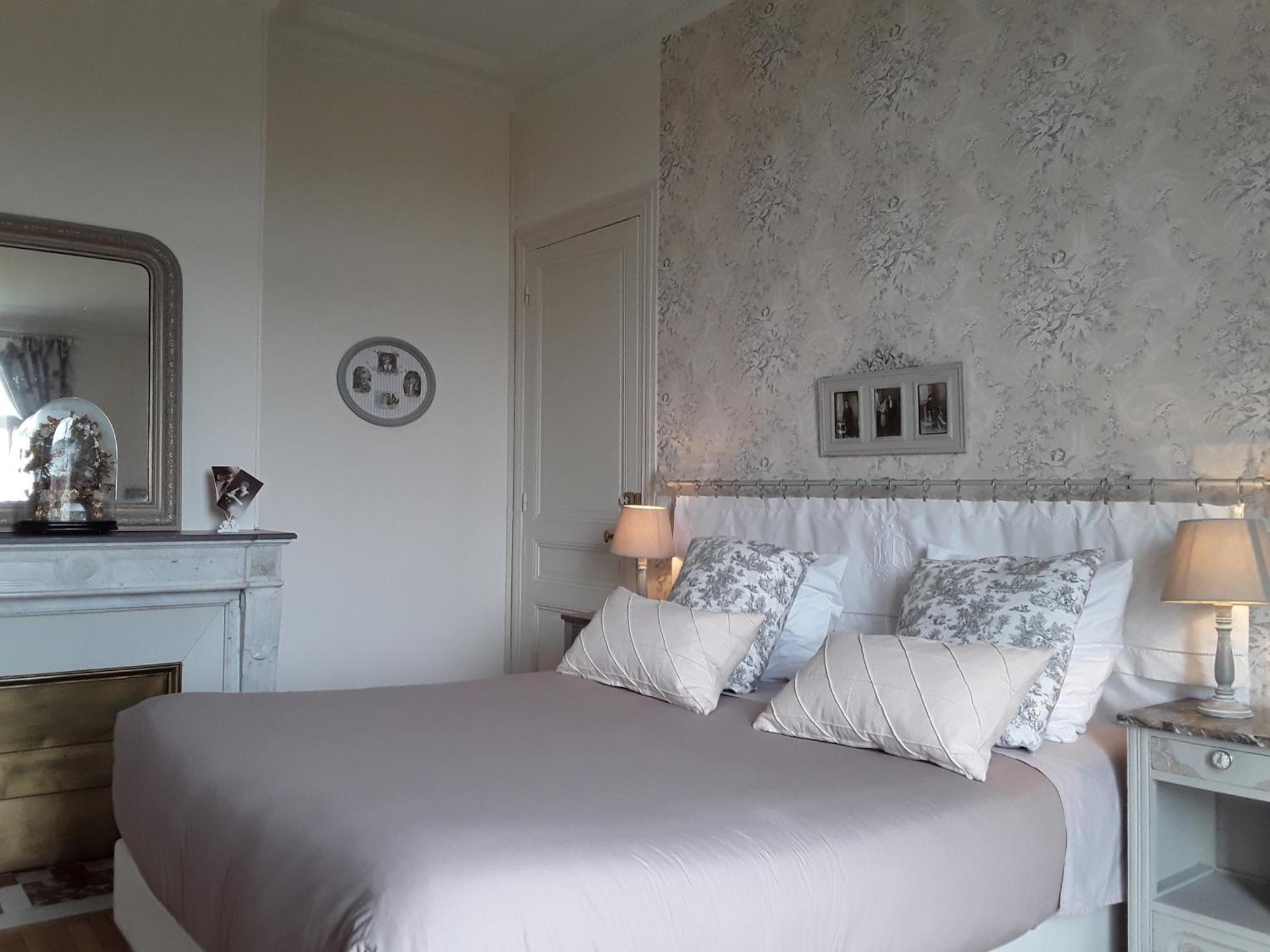 Bed and Breakfast Le Manoir De Crisolles Номер фото