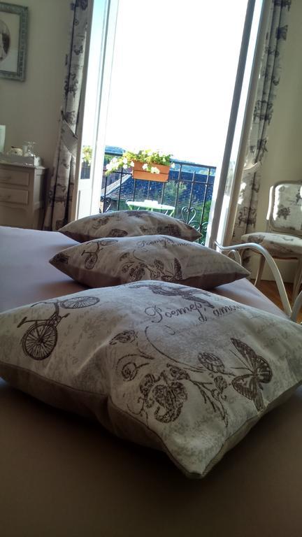 Bed and Breakfast Le Manoir De Crisolles Екстер'єр фото